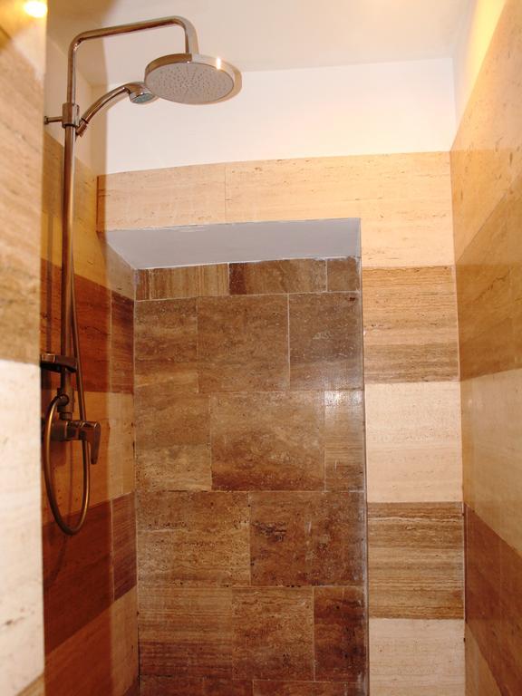 Hella Ibernesi 23 Fori Imperiali Inn, New Gestion! Roma Rom bilde